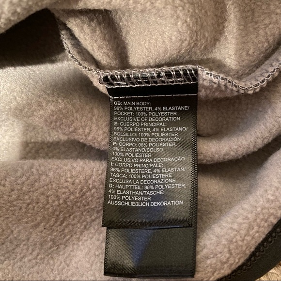 North Face 1/2 Zip Men’s Long Sleeve, Fleece Inside - Picture 5 of 7